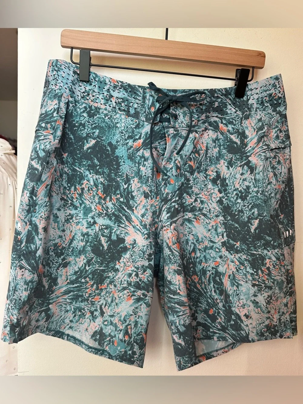 Lululemon Mens Current State Board Short 9”